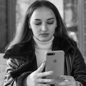 Meet your Posher, Ana